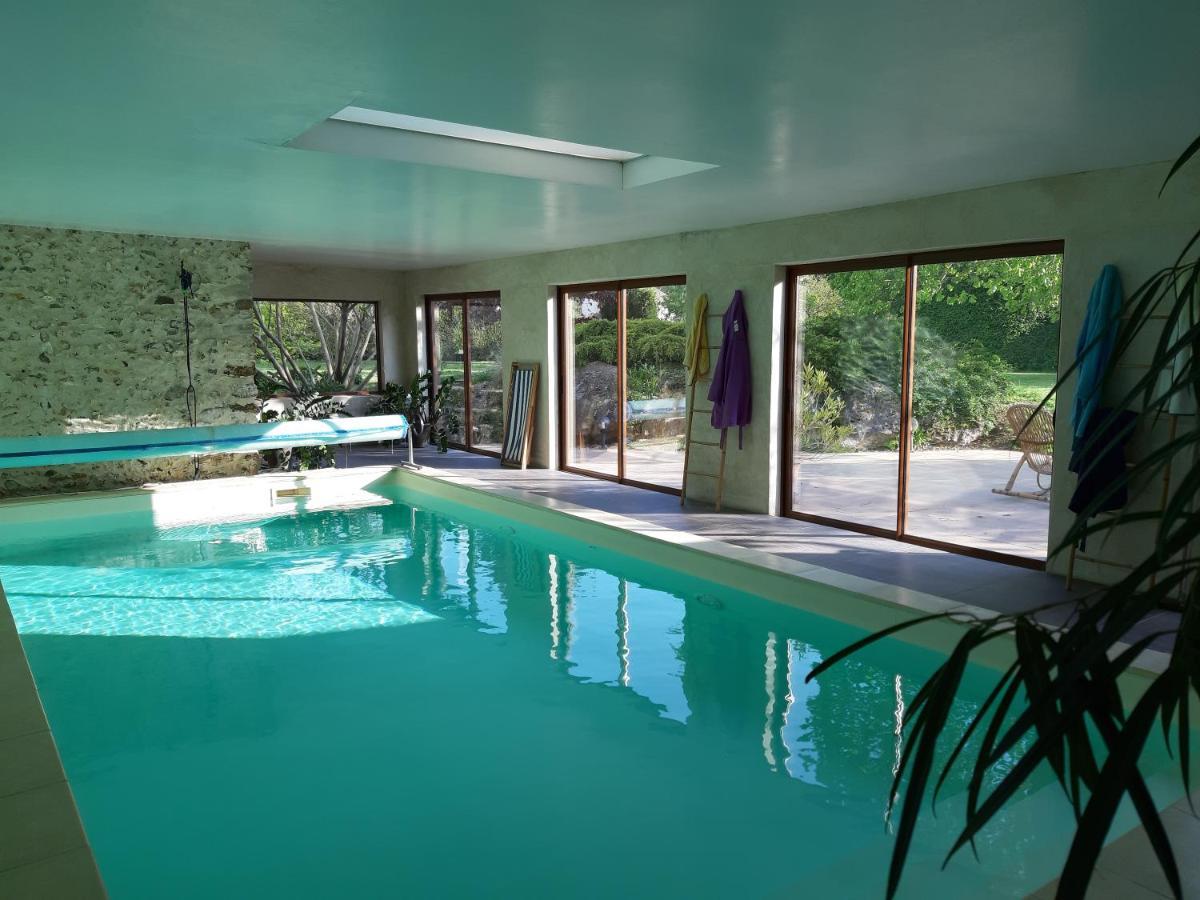 Rouvres  La Grange Des Lisieres B&B 외부 사진